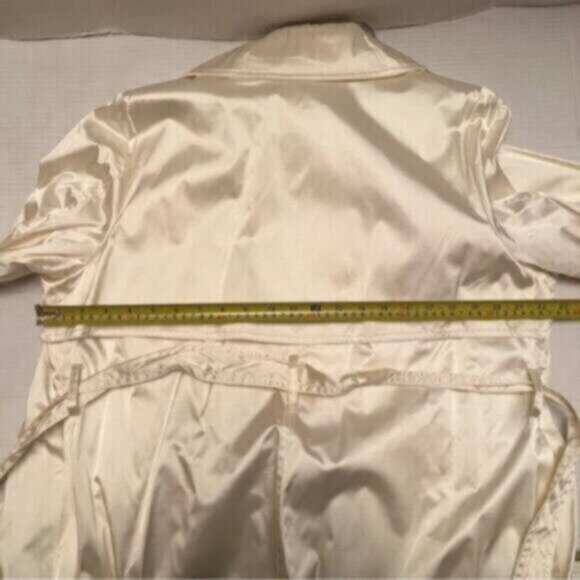 NWT! Banana Republic Maja Satin Trench Coat Iced Vanilla Ivory - Size Petite L - Picture 13 of 16